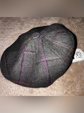 Joules Black Tweed Newsboy Cap with Purple & Brown Stitching